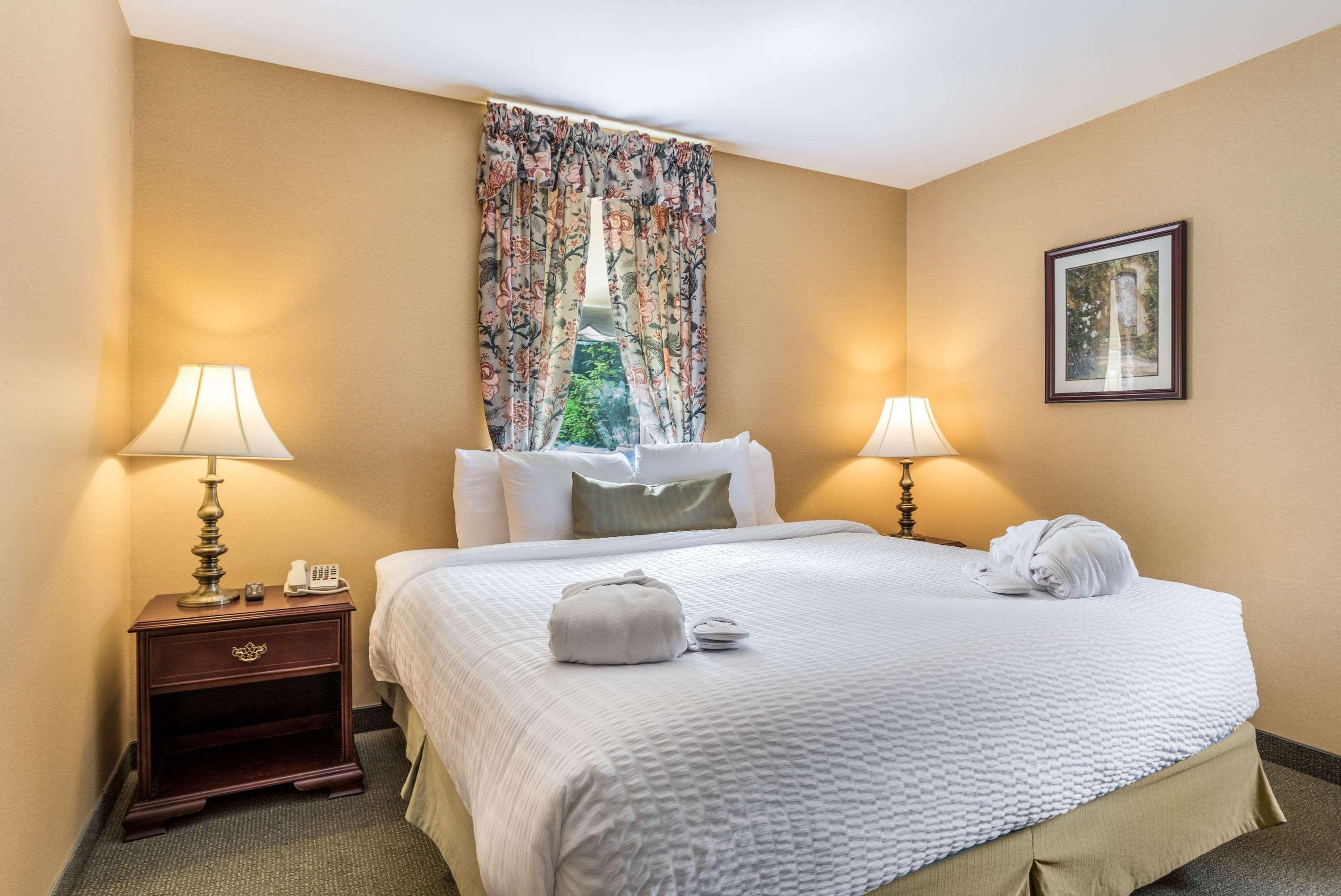 Traditions Hotel & Spa, Ascend Hotel Collection Johnson City Exteriör bild