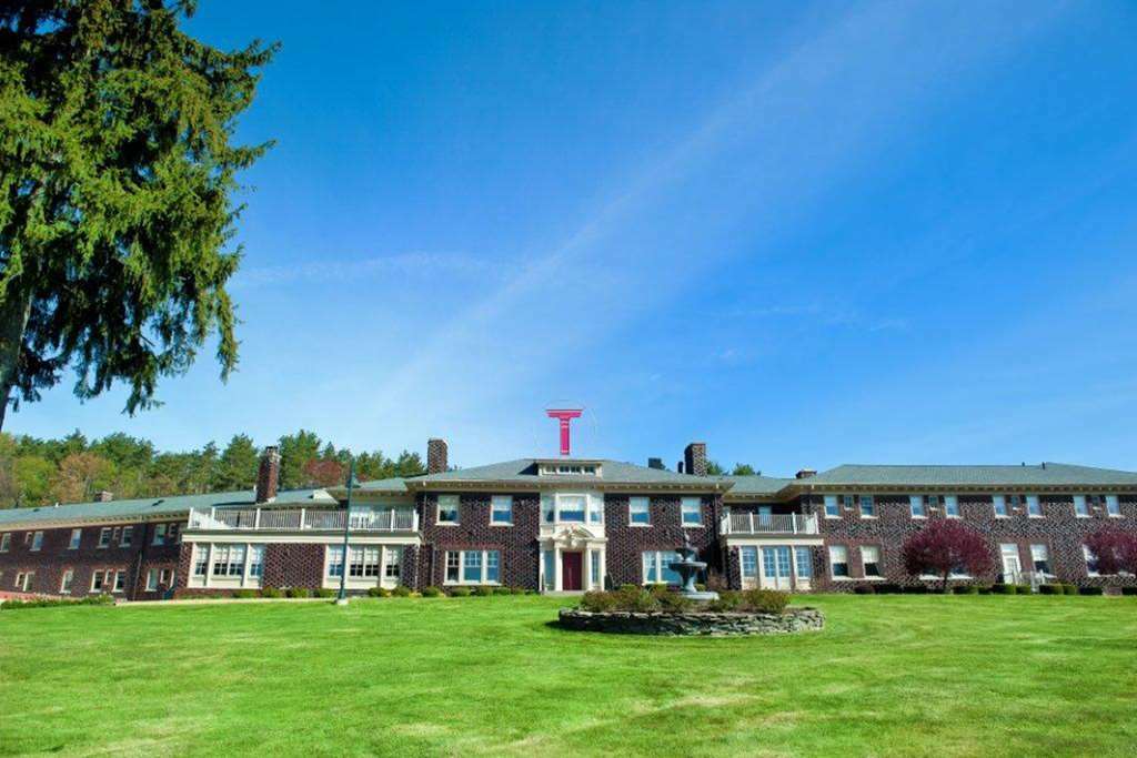 Traditions Hotel & Spa, Ascend Hotel Collection Johnson City Exteriör bild